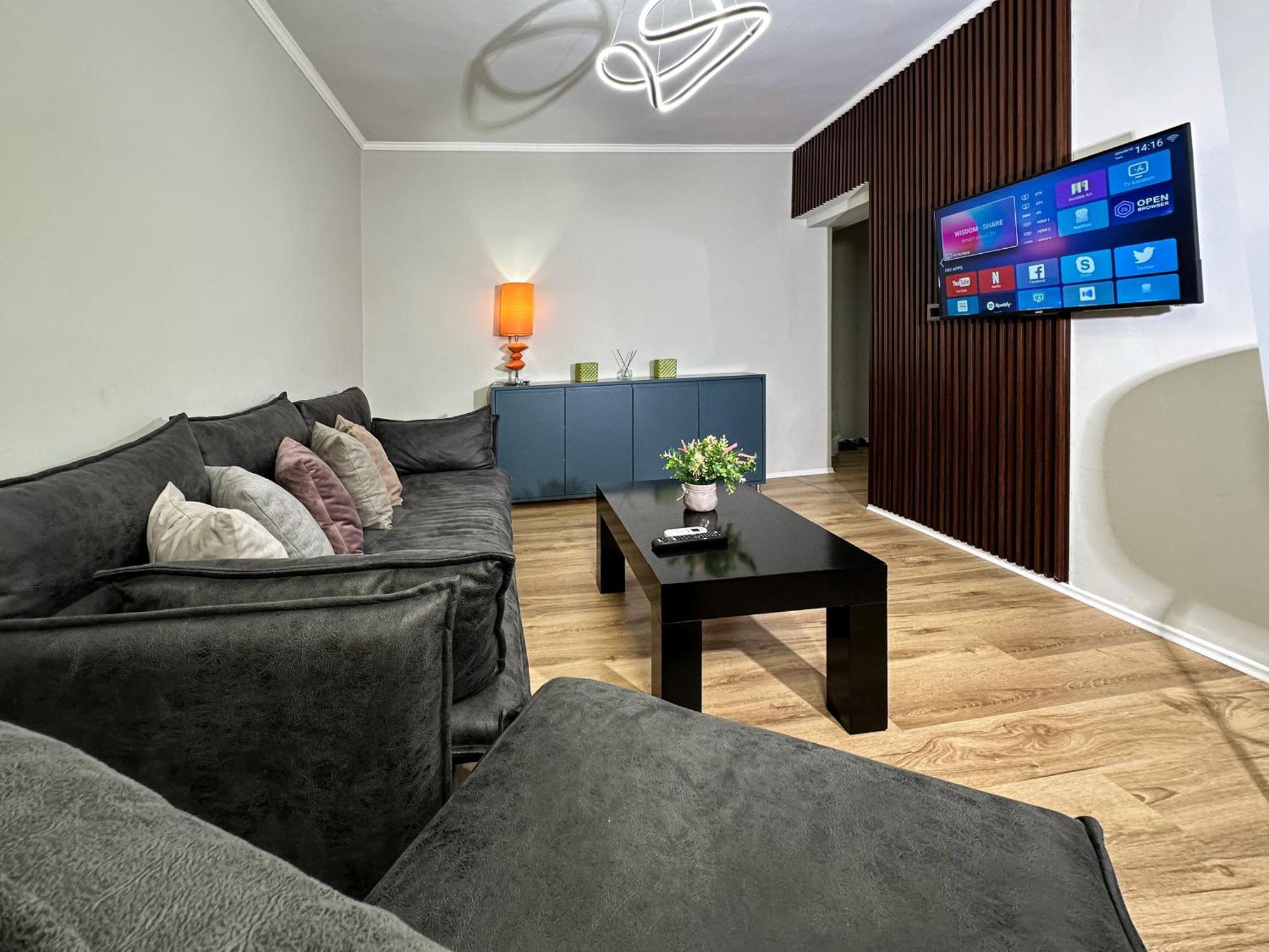 Home Select Tiranë Ngoại thất bức ảnh